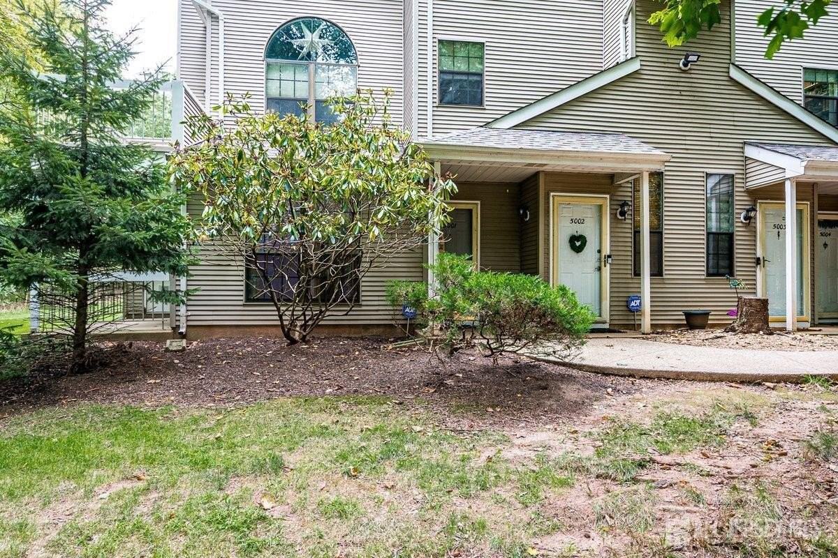 5001 Stonehedge Rd - Photo 2 of 22