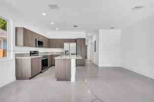 616 Nw 15th Ave - Photo 1 of 1