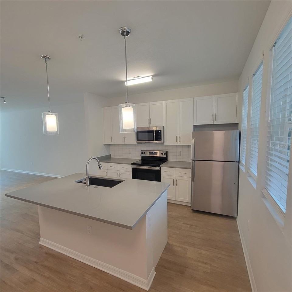 6515 Brook Village Cv #102 - Photo 5 of 19