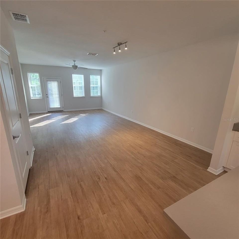 6515 Brook Village Cv #102 - Photo 6 of 19