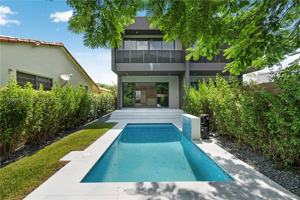 featured image of 2842 Sw 32nd Ct #SFH