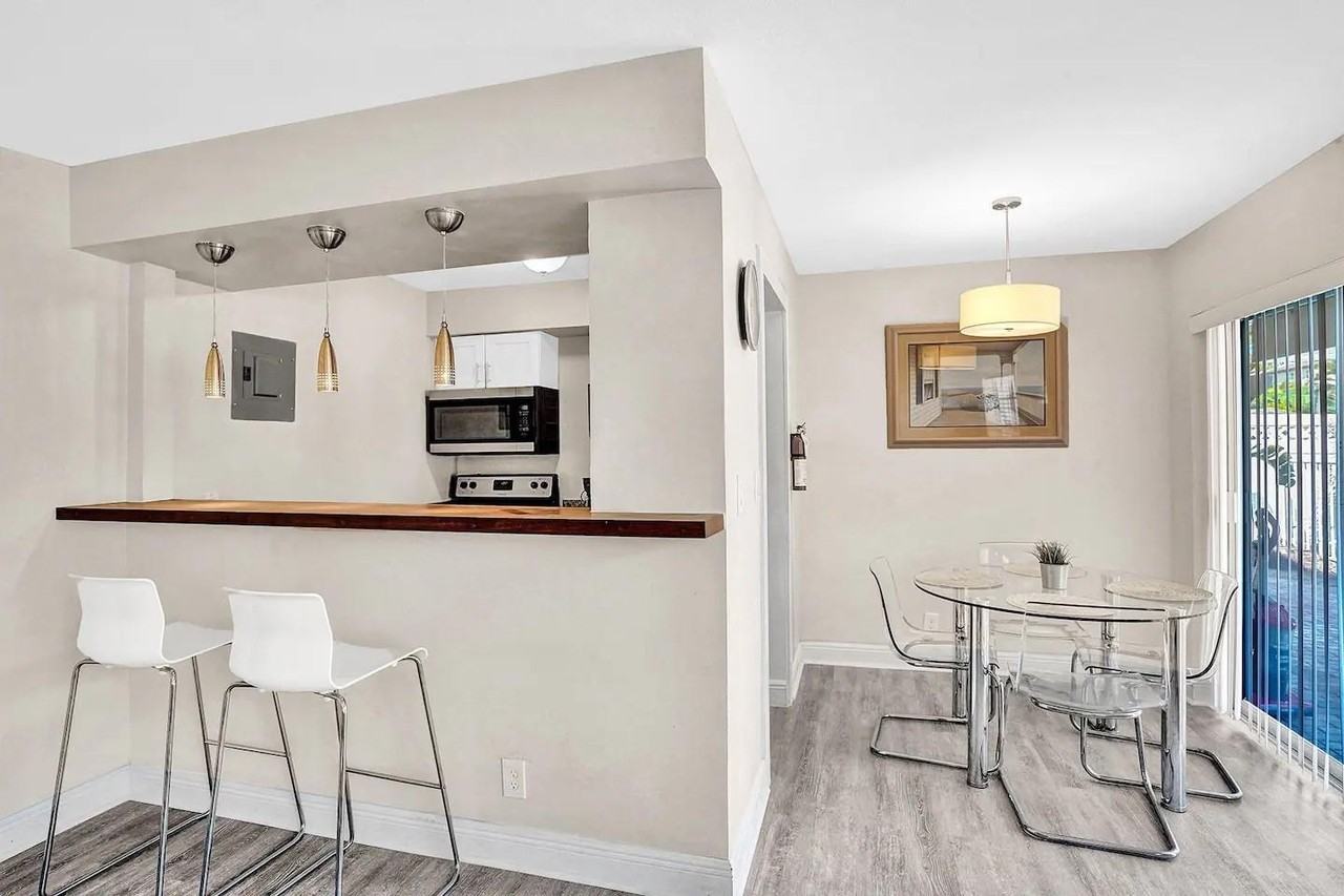 3226 Northeast 12th Street #2A - Photo 3 of 8