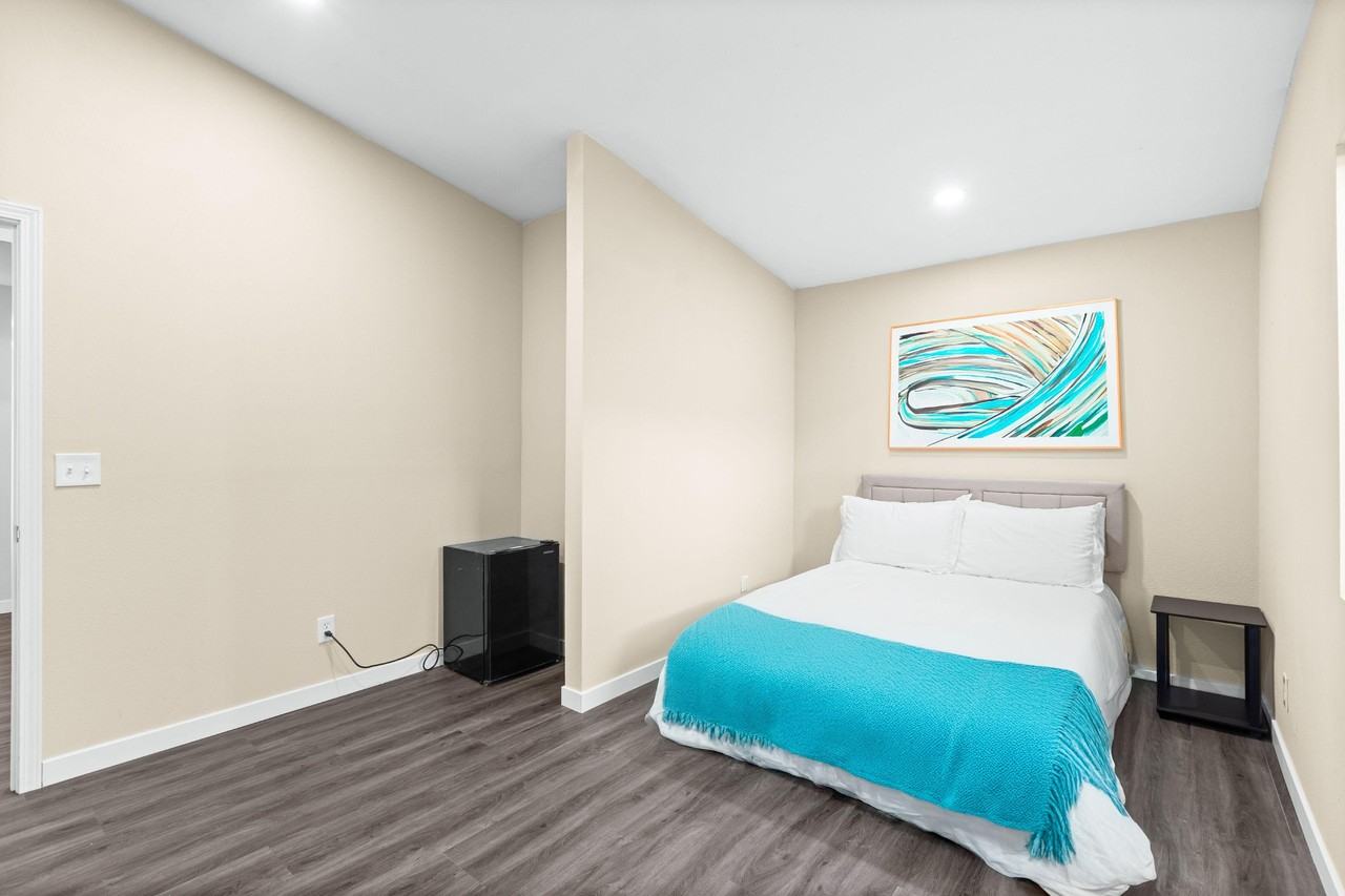 Comb Cir - Photo 7 of 10