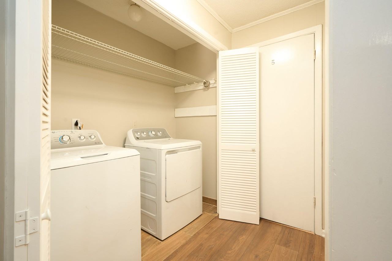 Springdale Rd Sw - Photo 3 of 5