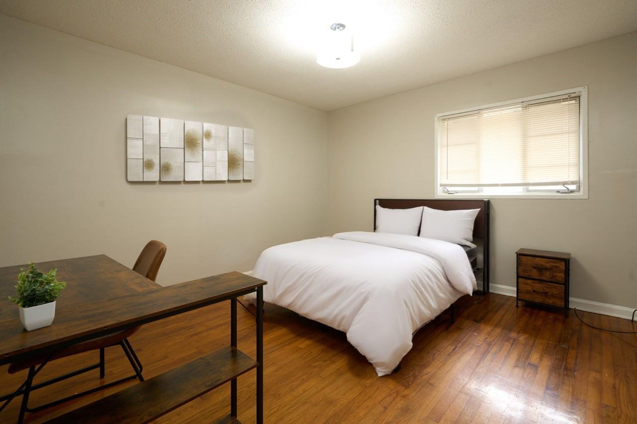 Springdale Rd Sw - Photo 4 of 5