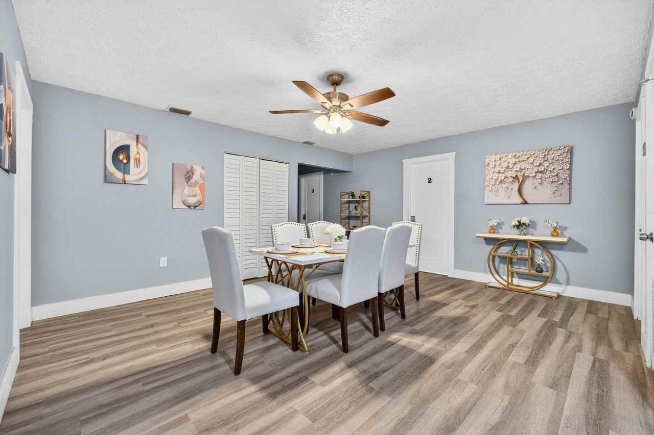 E Powhatan Ave - Photo 3 of 14