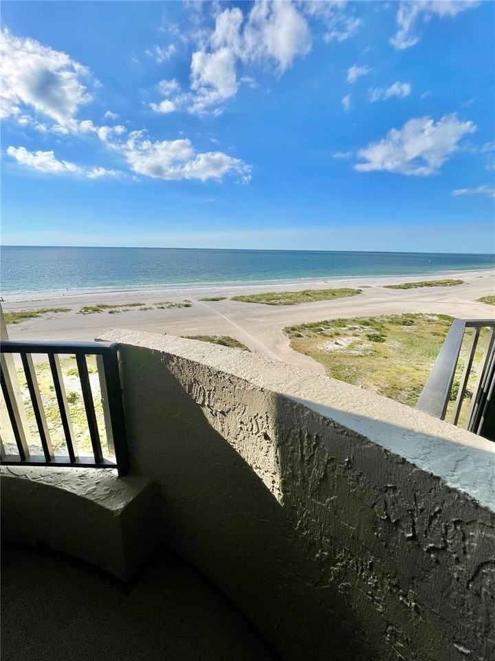 1290 Gulf Blvd #1003 - Photo 3 of 23