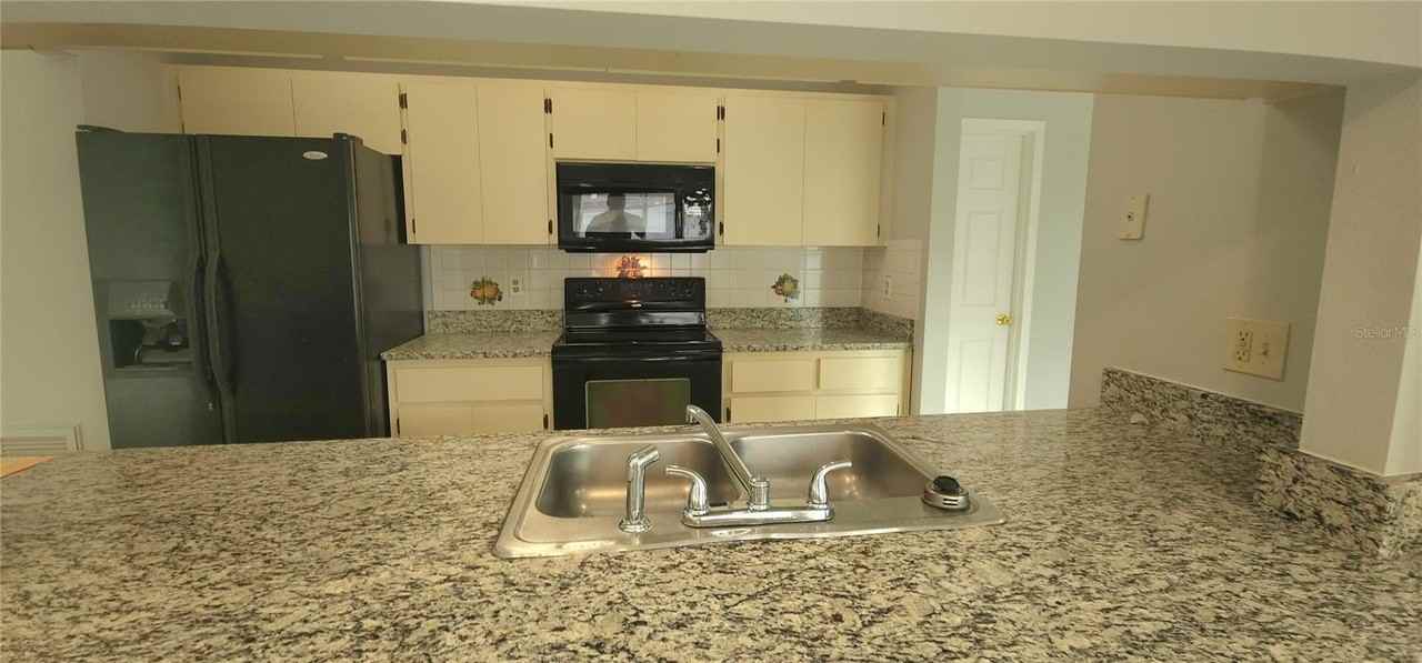 7515 Leon Ave - Photo 4 of 27