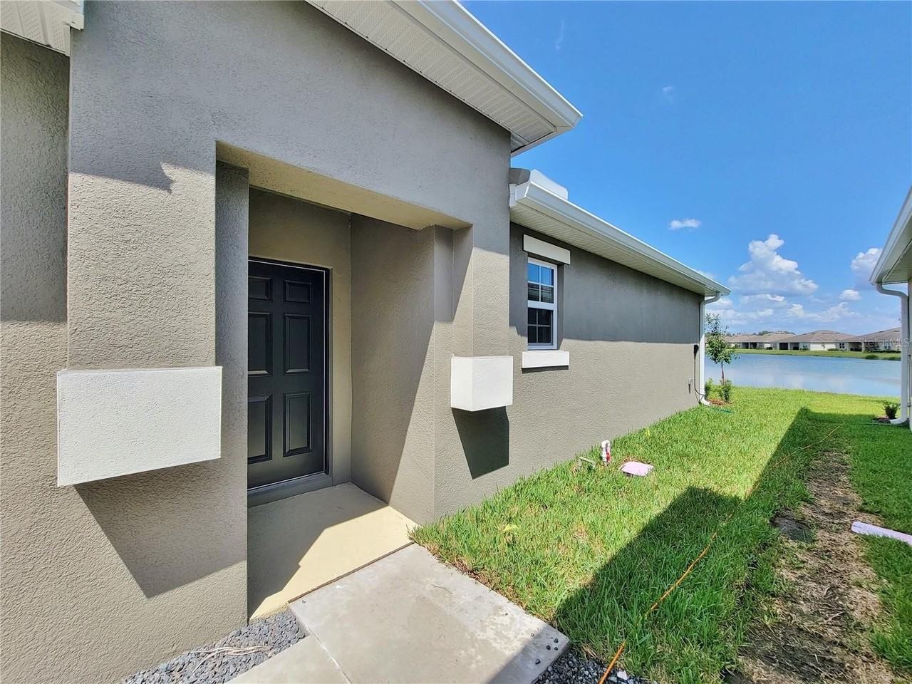 18008 Turning Leaf Cir - Photo 7 of 50