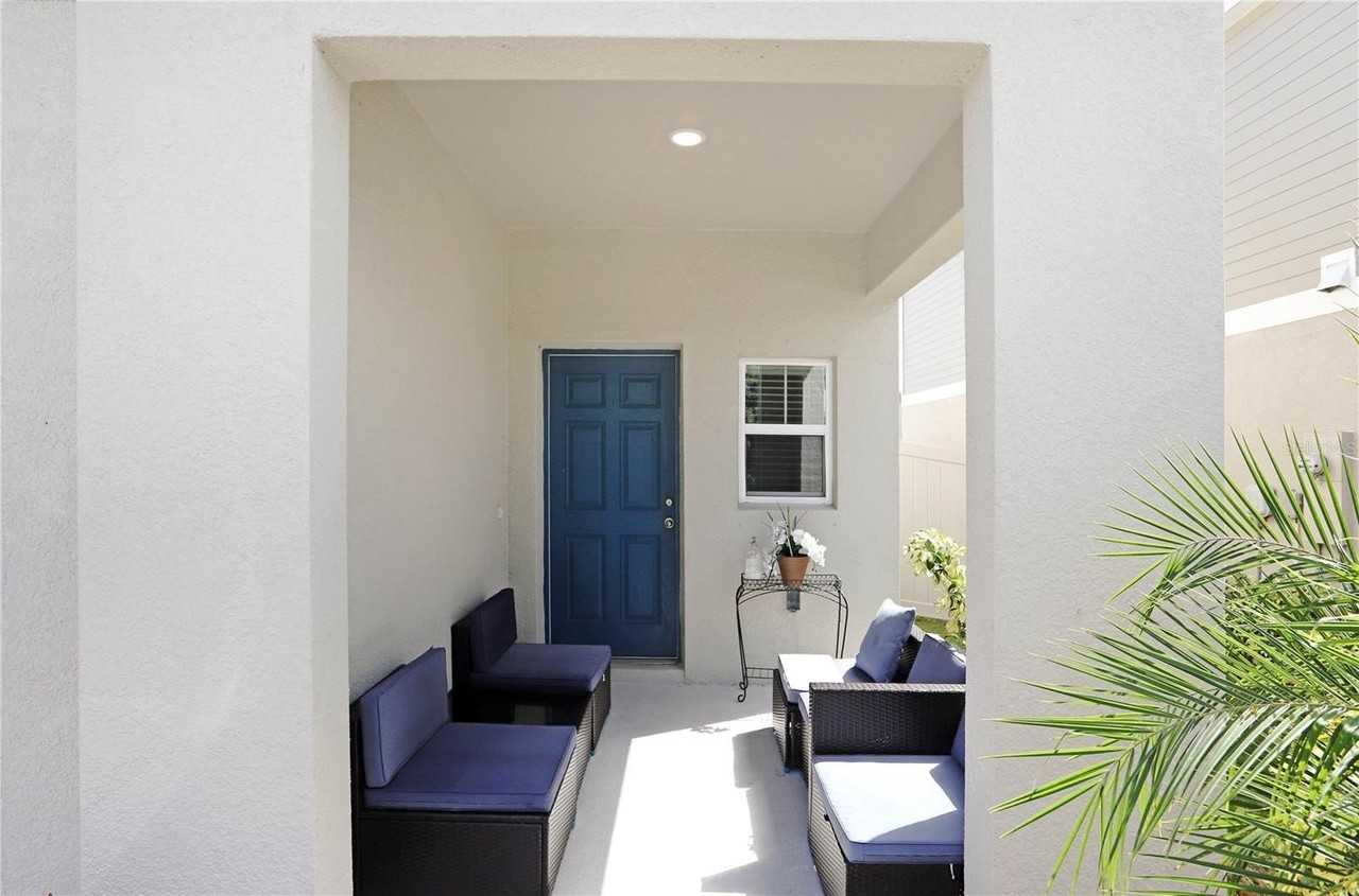 7704 Twin Leaf Ter - Photo 3 of 31