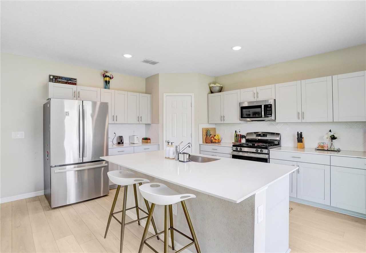 7704 Twin Leaf Ter - Photo 7 of 31