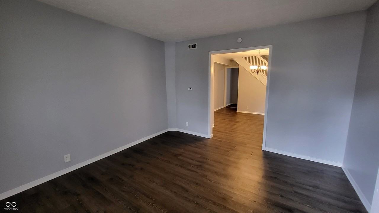 655 Birch Ave - Photo 4 of 18