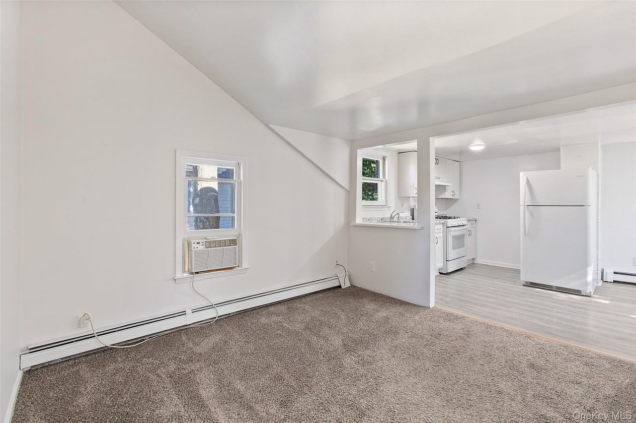 36 Anderson Rd #2ndFL - Photo 2 of 17