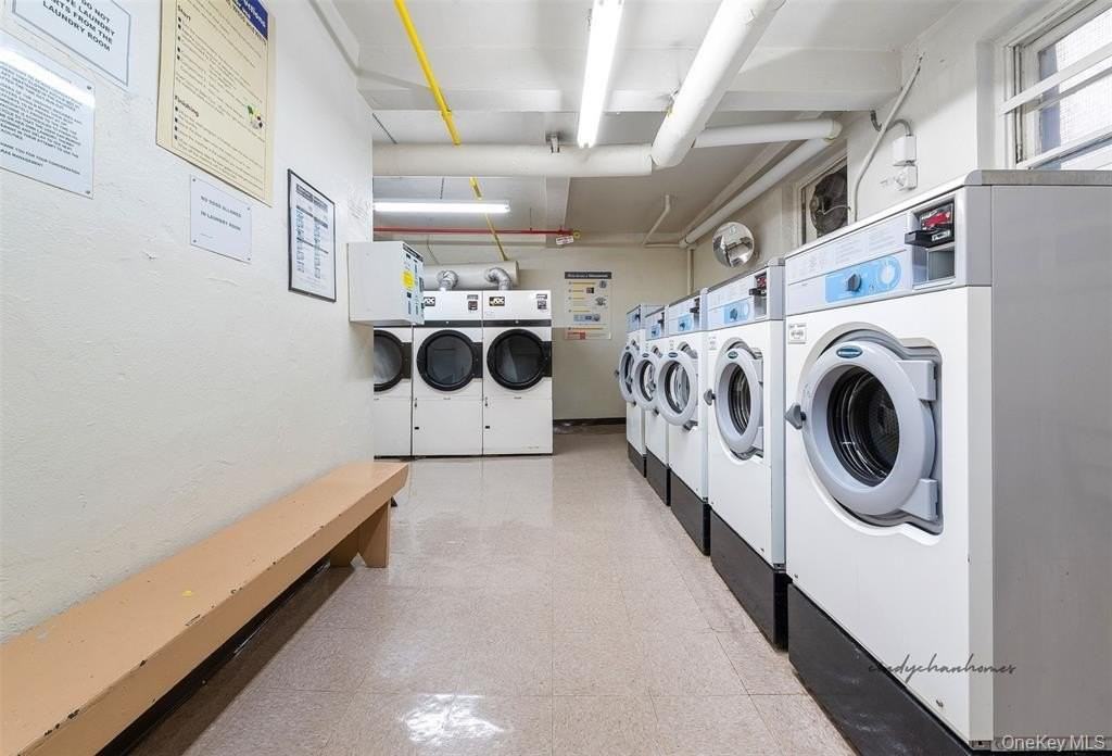 8720 175th St #5J - Photo 7 of 9