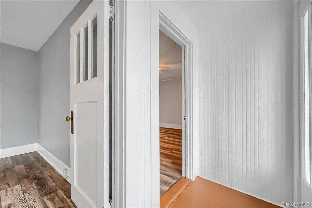 67 Watkins Avenue - Photo 6 of 35