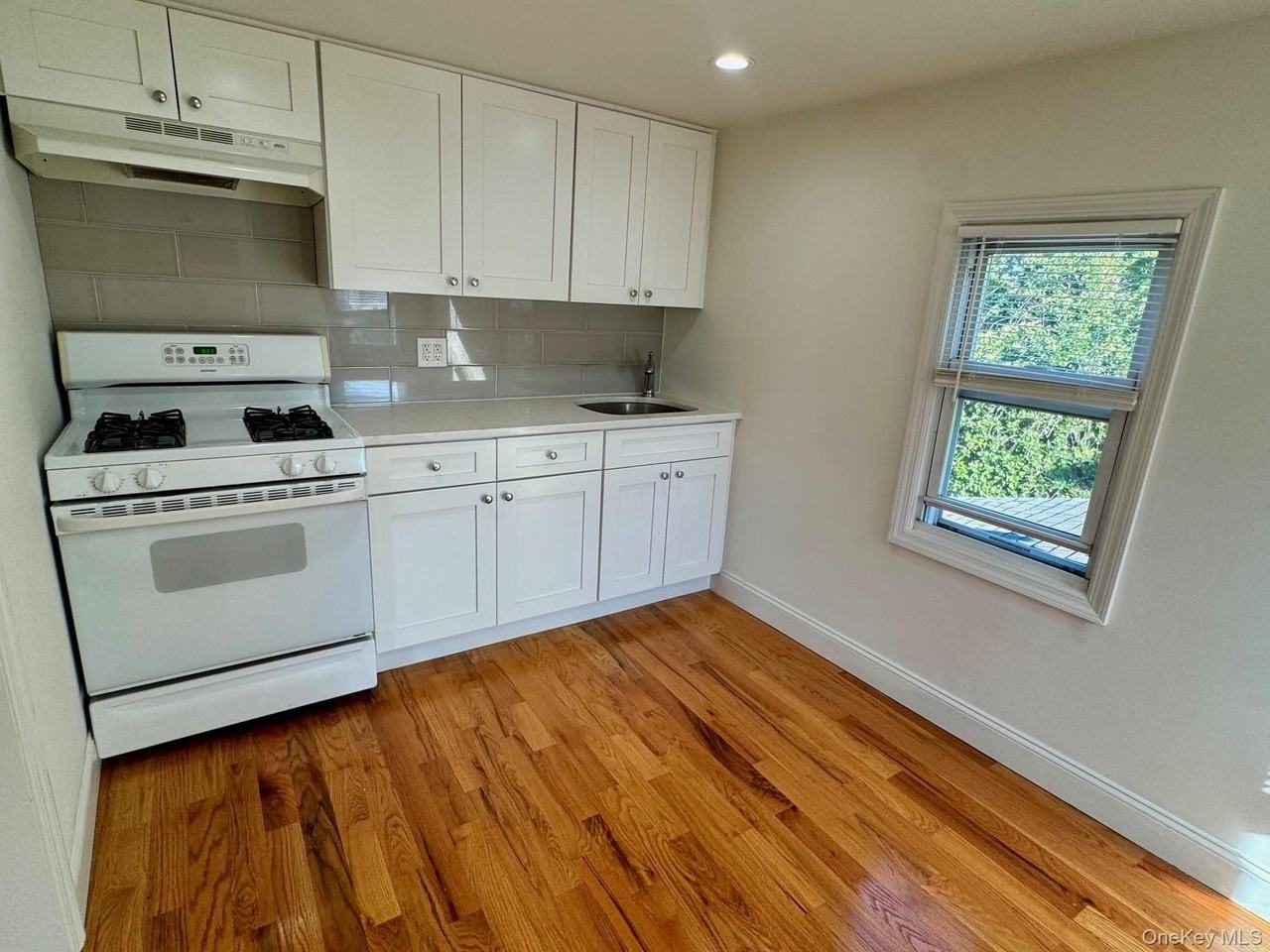 105 Burtis St #2 - Photo 5 of 11