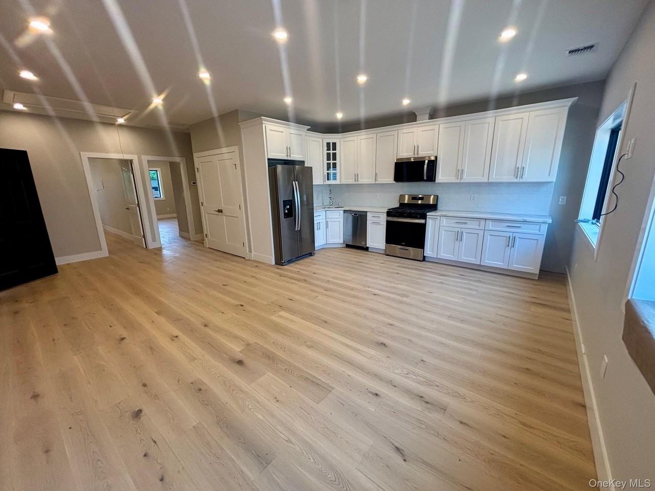 159 Harrison Ave #B - Photo 3 of 16