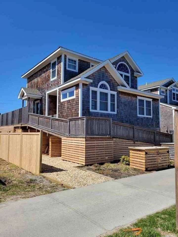 345 Dehnhoff Walk - Photo 2 of 12