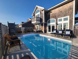 featured image of 345 Dehnhoff Walk