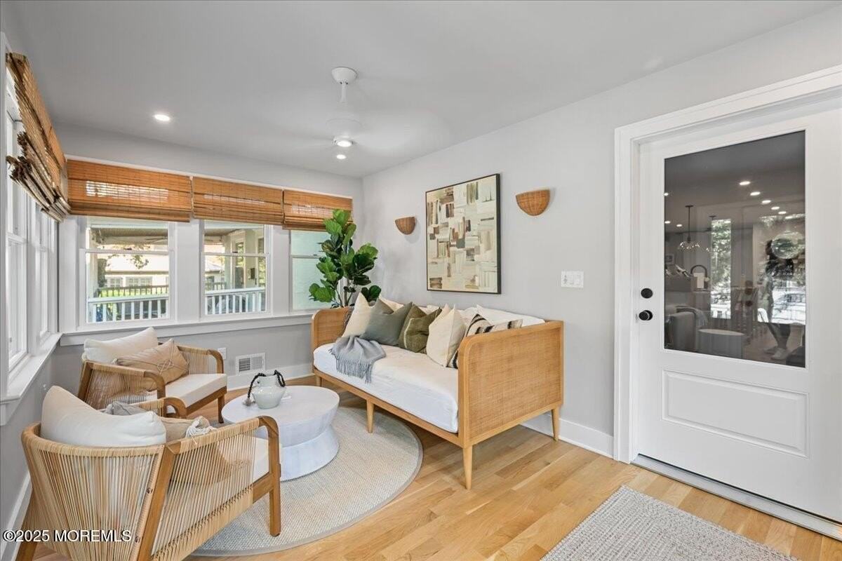 1102 2nd Ave - Photo 4 of 26