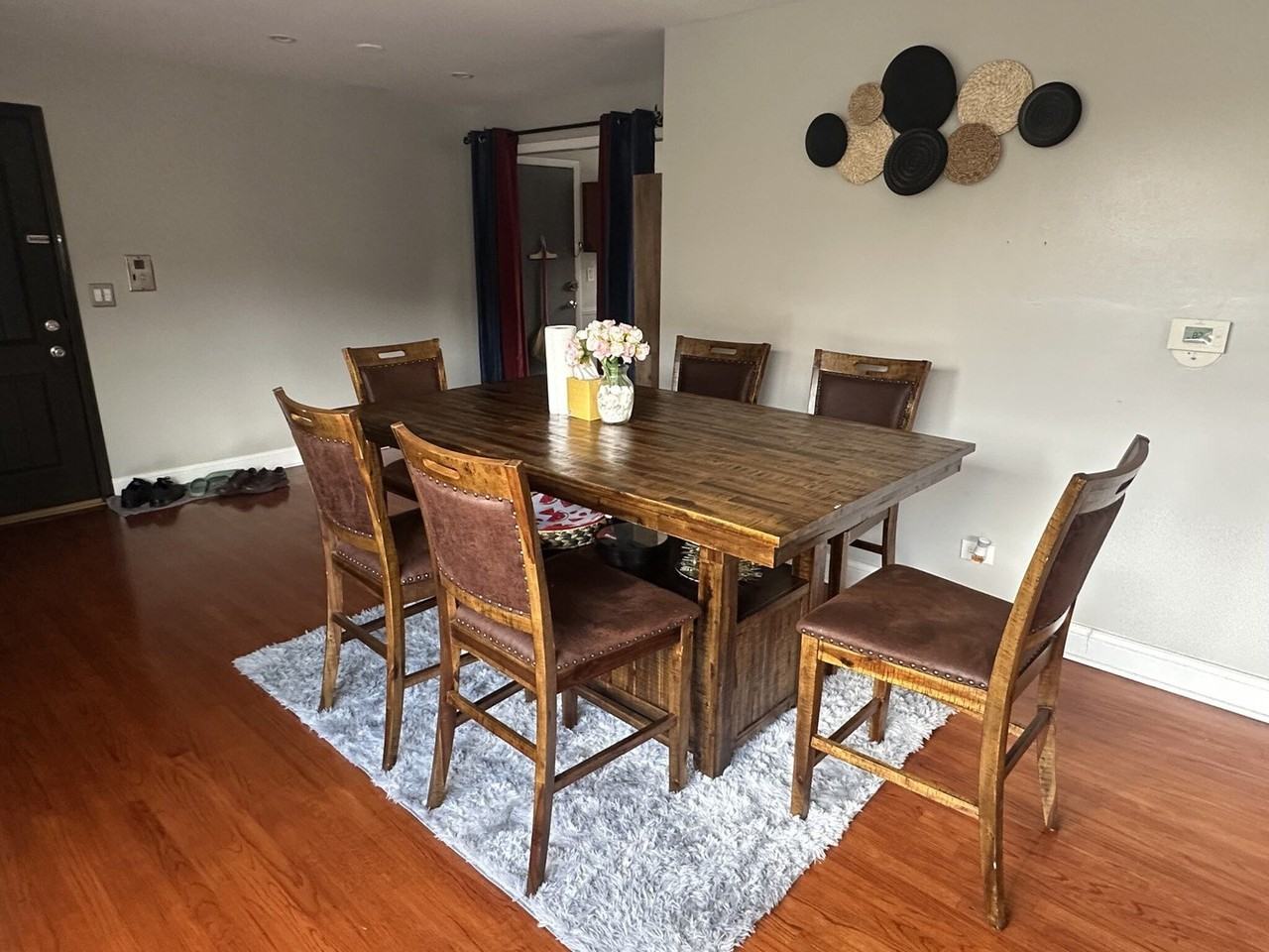 7241 N Ridge Blvd #301 - Photo 4 of 15