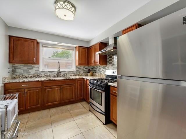 7241 N Ridge Blvd #301 - Photo 6 of 15