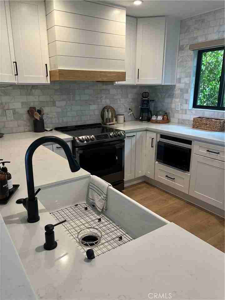 20 Blue Lagoon - Photo 3 of 32