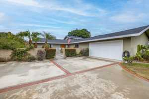 featured image of 9521 Random Dr