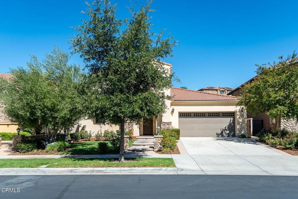 24863 Carbon Ln - Photo 2 of 50