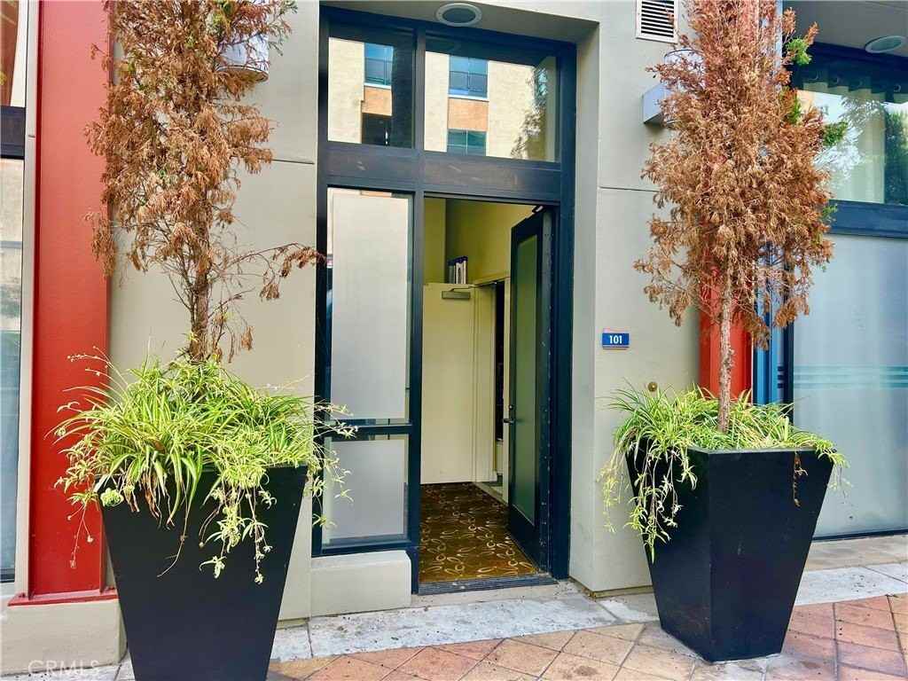 300 E 4th St #101 - Photo 3 of 50