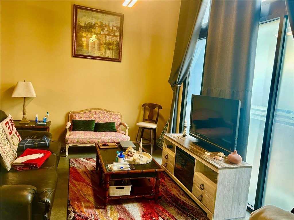 300 E 4th St #101 - Photo 5 of 50