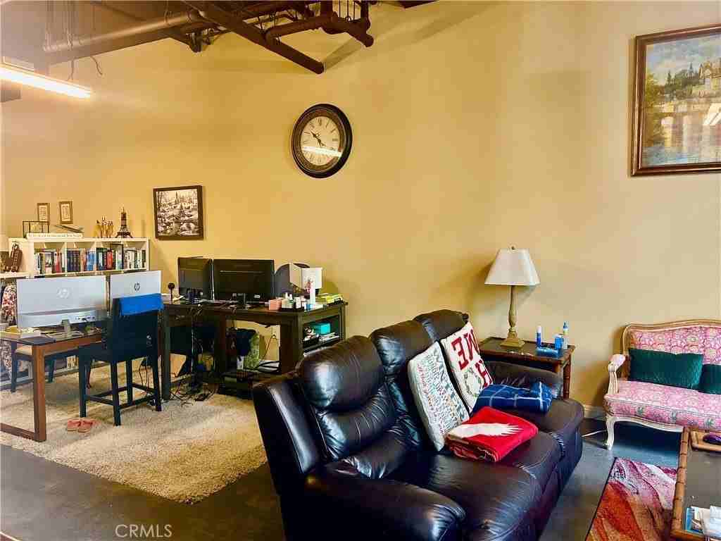 300 E 4th St #101 - Photo 6 of 50