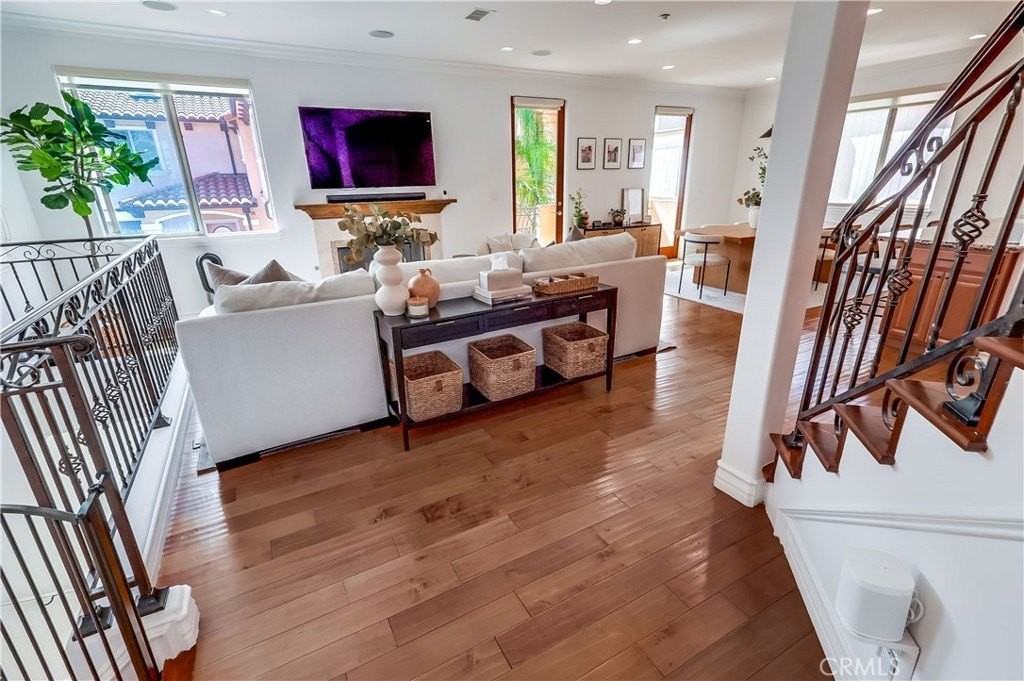 1902 Marshallfield Ln #A - Photo 6 of 50