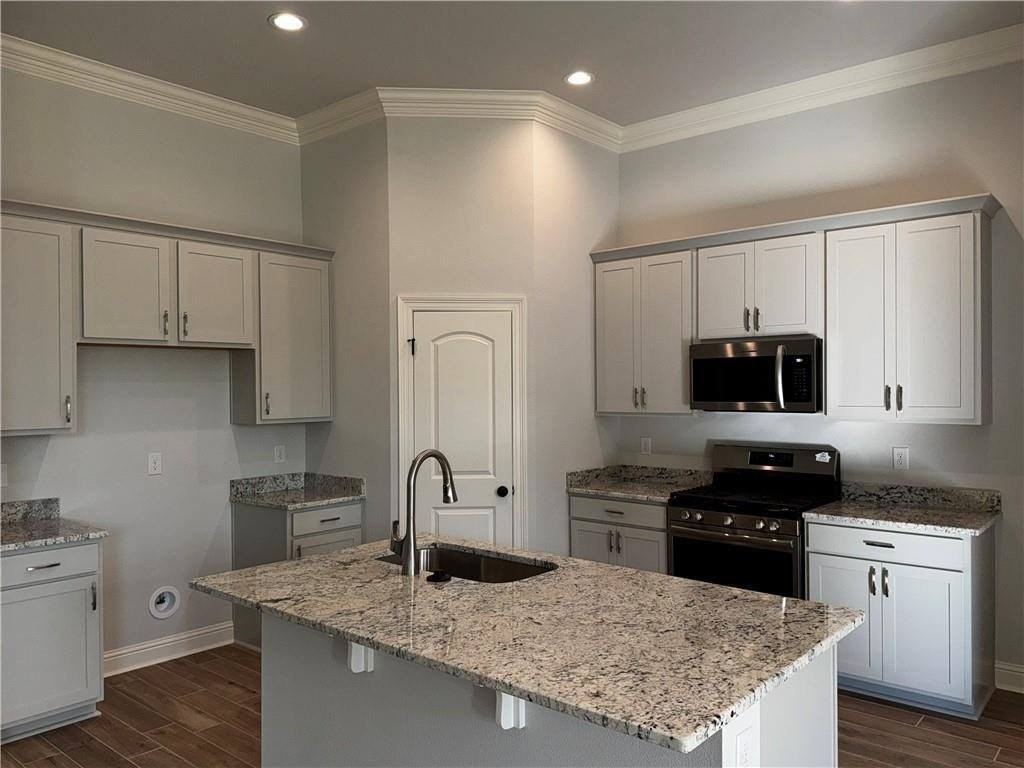 42242 Blue Bay Dr - Photo 4 of 13