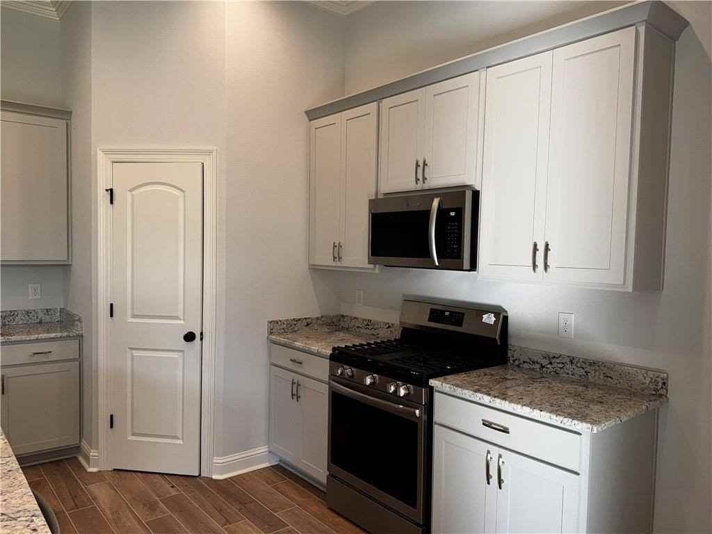 42242 Blue Bay Dr - Photo 5 of 13