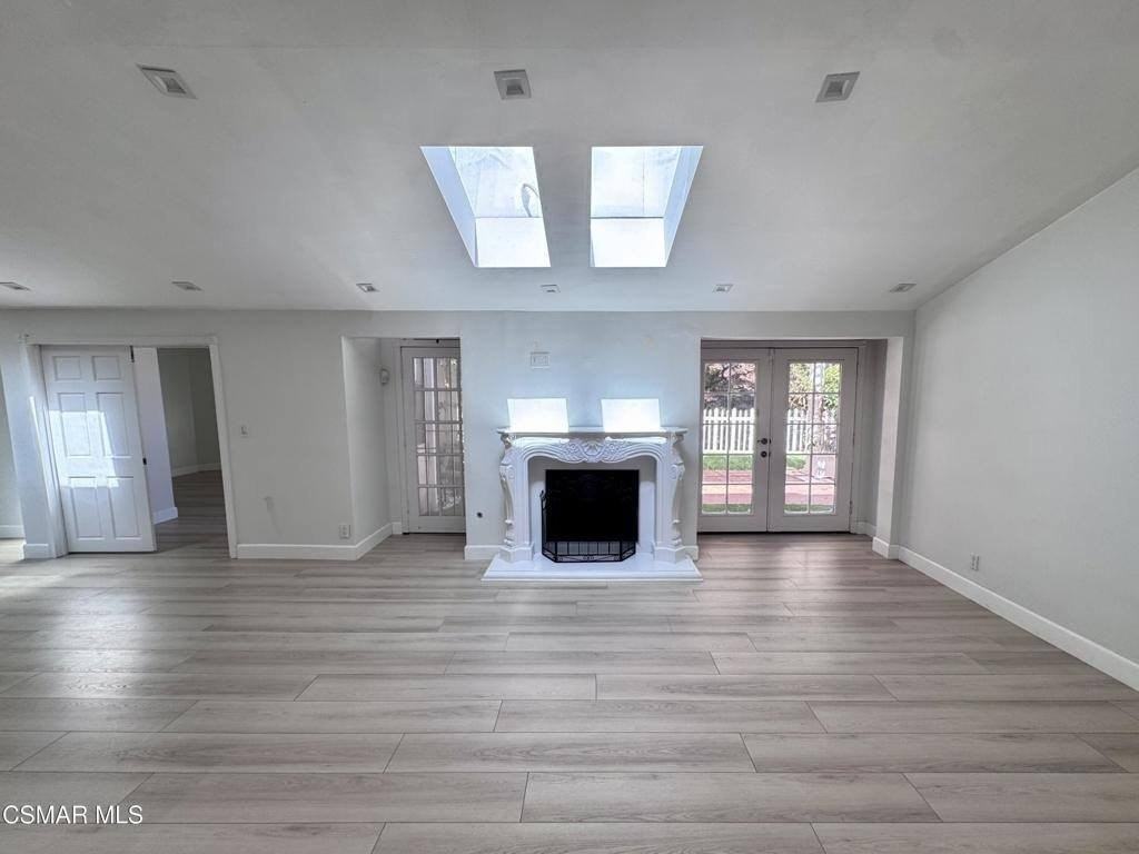 20445 Miranda St - Photo 2 of 47