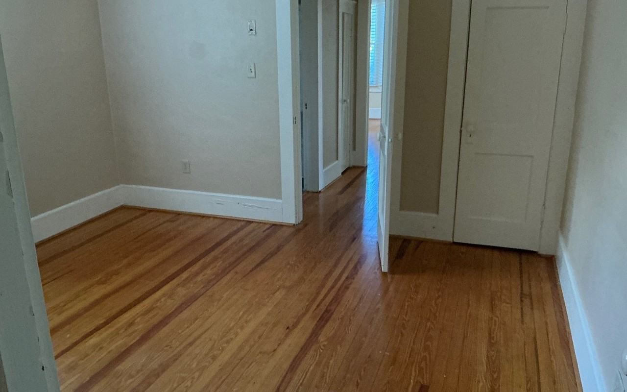 652 E Duval St - Photo 7 of 14