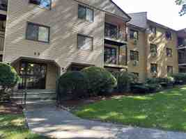 featured image of 23 Country Club Dr #39