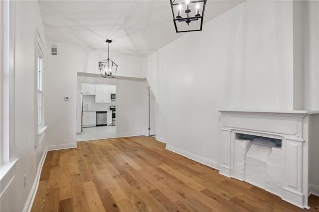 3830 Dauphine St - Photo 5 of 14