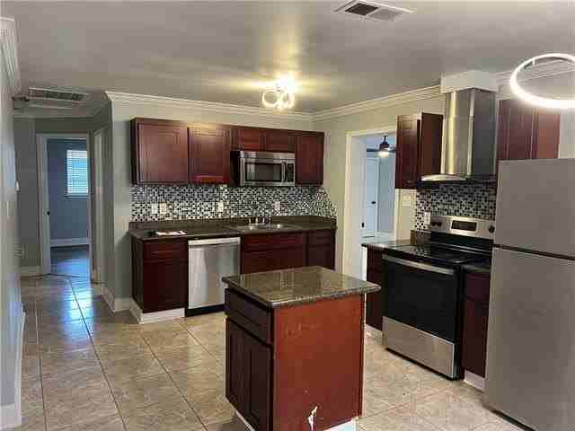 2716 Riverland Drive - Photo 5 of 27