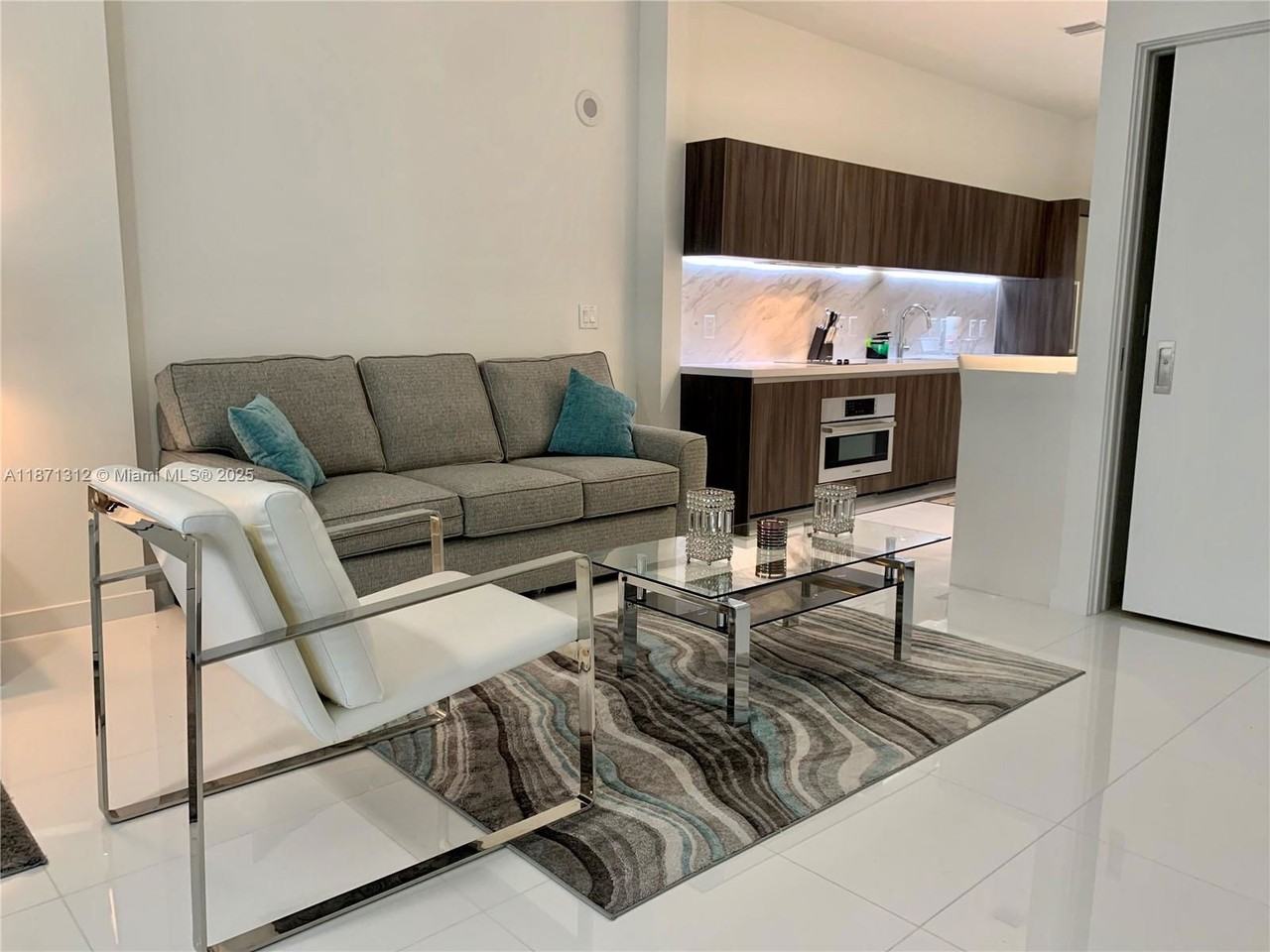 851 Ne 1st Ave #502 - Photo 2 of 8