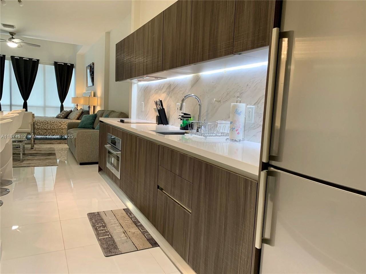 851 Ne 1st Ave #502 - Photo 4 of 8