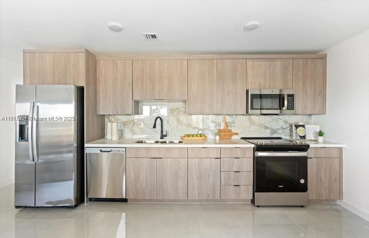 26130 Sw 145th Ct - Photo 3 of 8