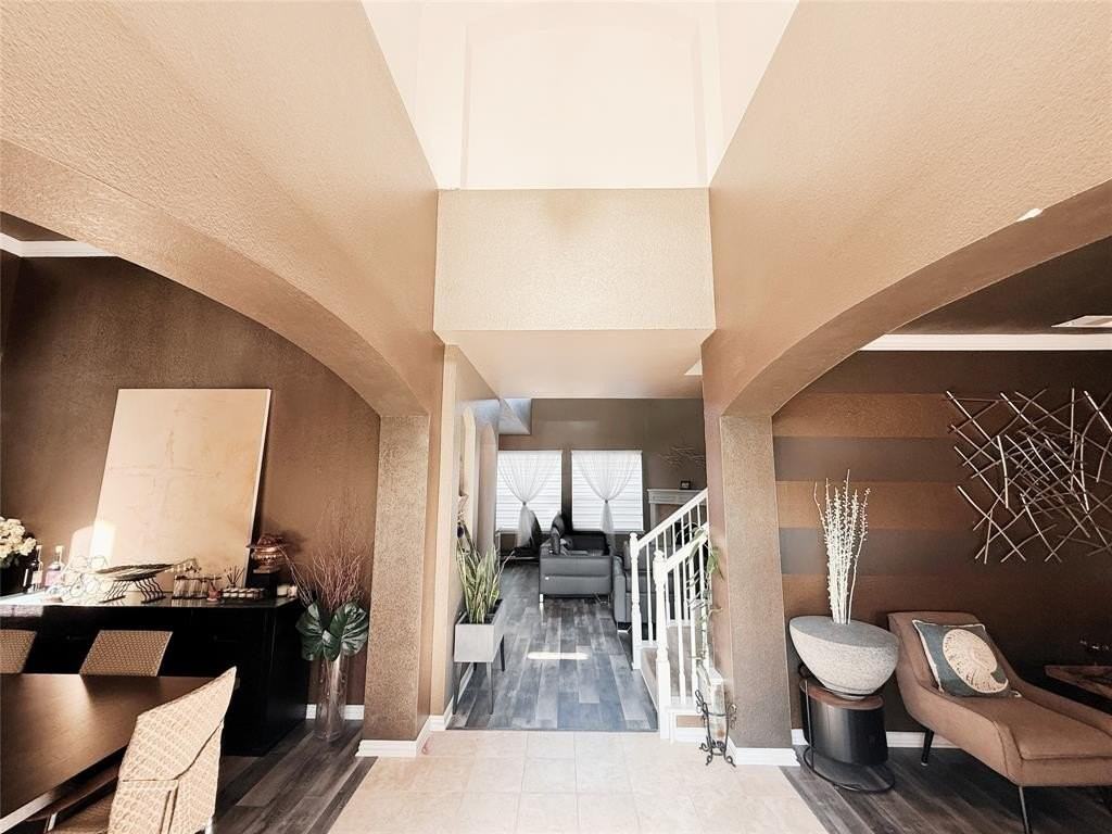 2302 Chapelwood Dr - Photo 3 of 24