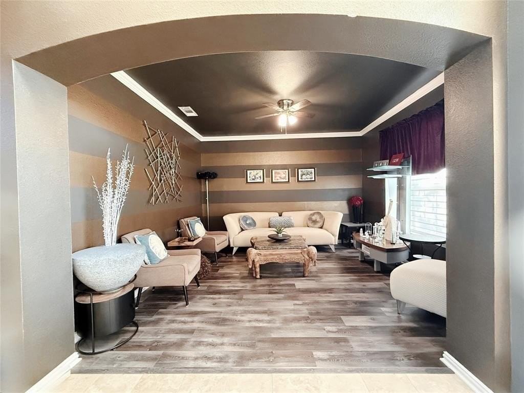 2302 Chapelwood Dr - Photo 5 of 24