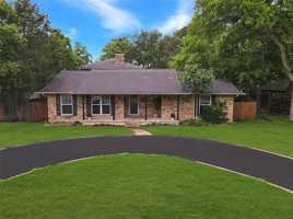 featured image of 2631 Peavy Rd