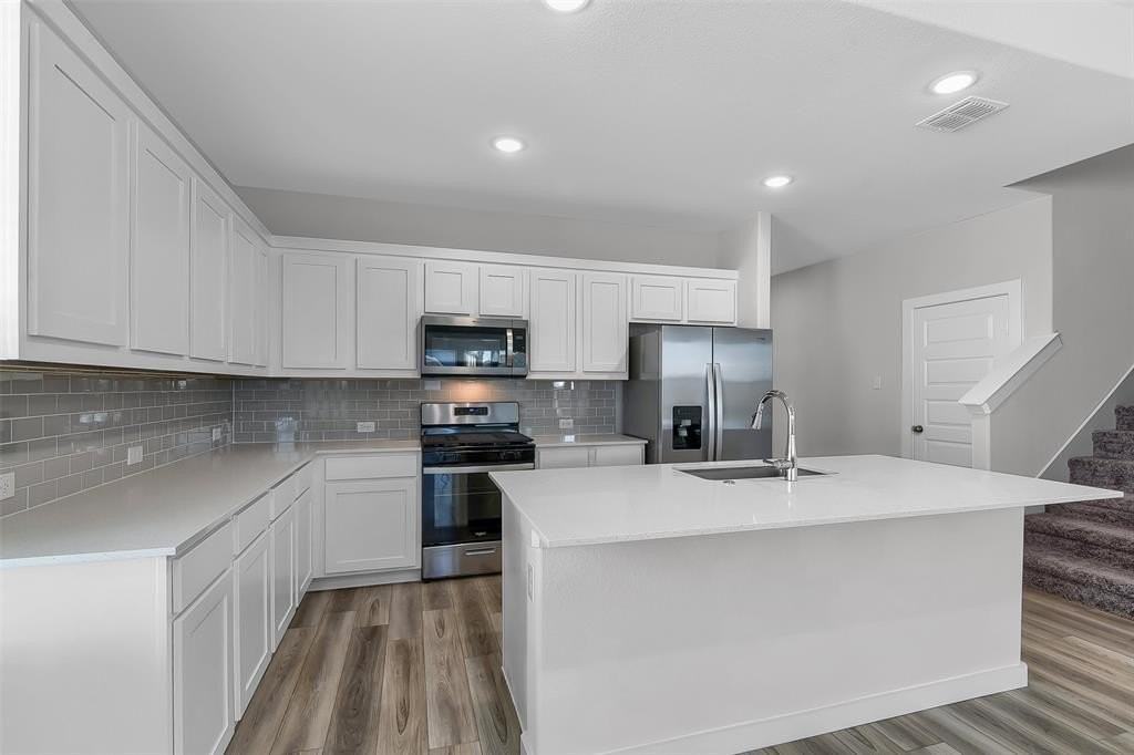 2820 King William St - Photo 4 of 34