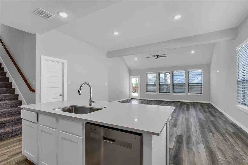 2820 King William St - Photo 5 of 34