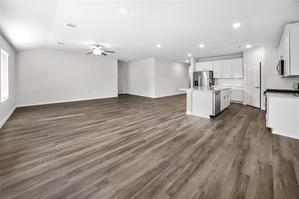 707 Whispering Winds Trl - Photo 2 of 16