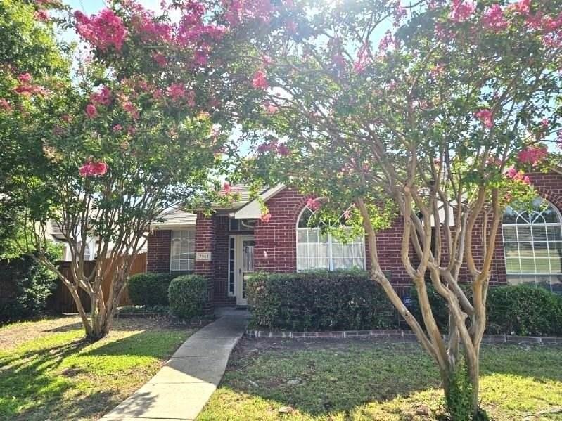 7961 King Arthur Rd - Photo 2 of 28